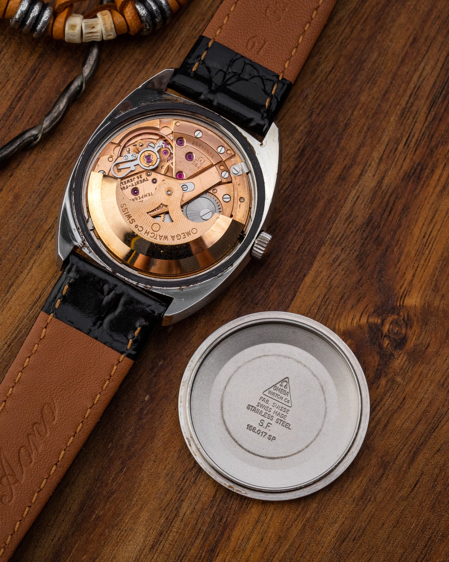 Omega Constellation Chronometer "C-shape" Linen dial Ref. 168.017 (Cal. 564)