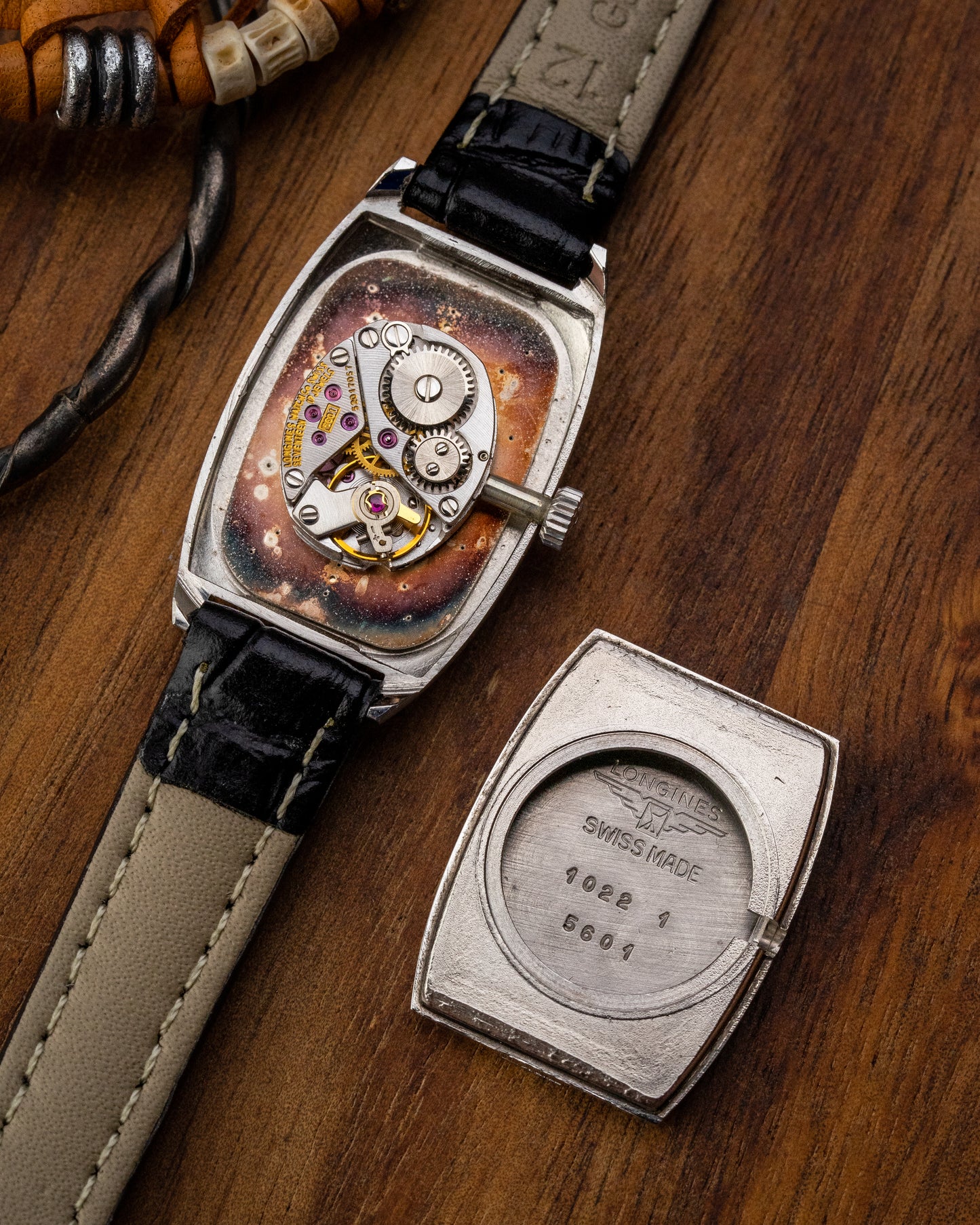 Longines "Tonneau Allongée" Ref. 1022-1 (Cal. 5601)