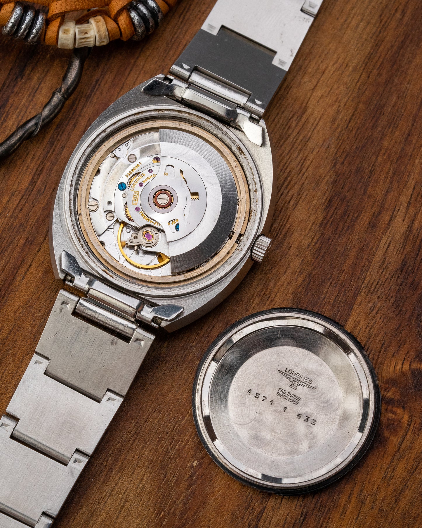 Longines Conquest "C-Shape" Automatic Date Ref. 1571 (Cal. L633.1)