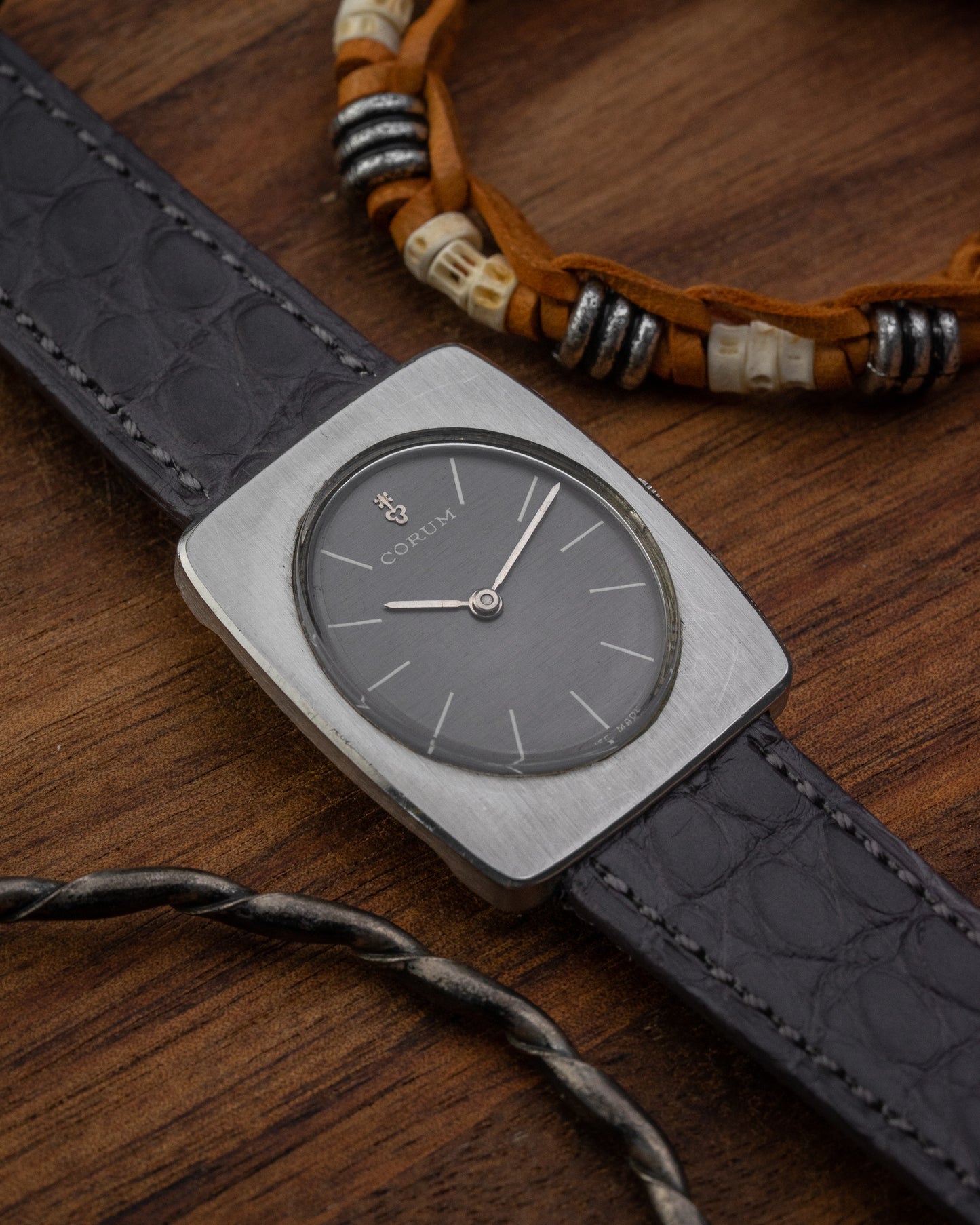 Corum Classic Rectangular Grey Linen dial Ref. 57279 (Cal. 7001)