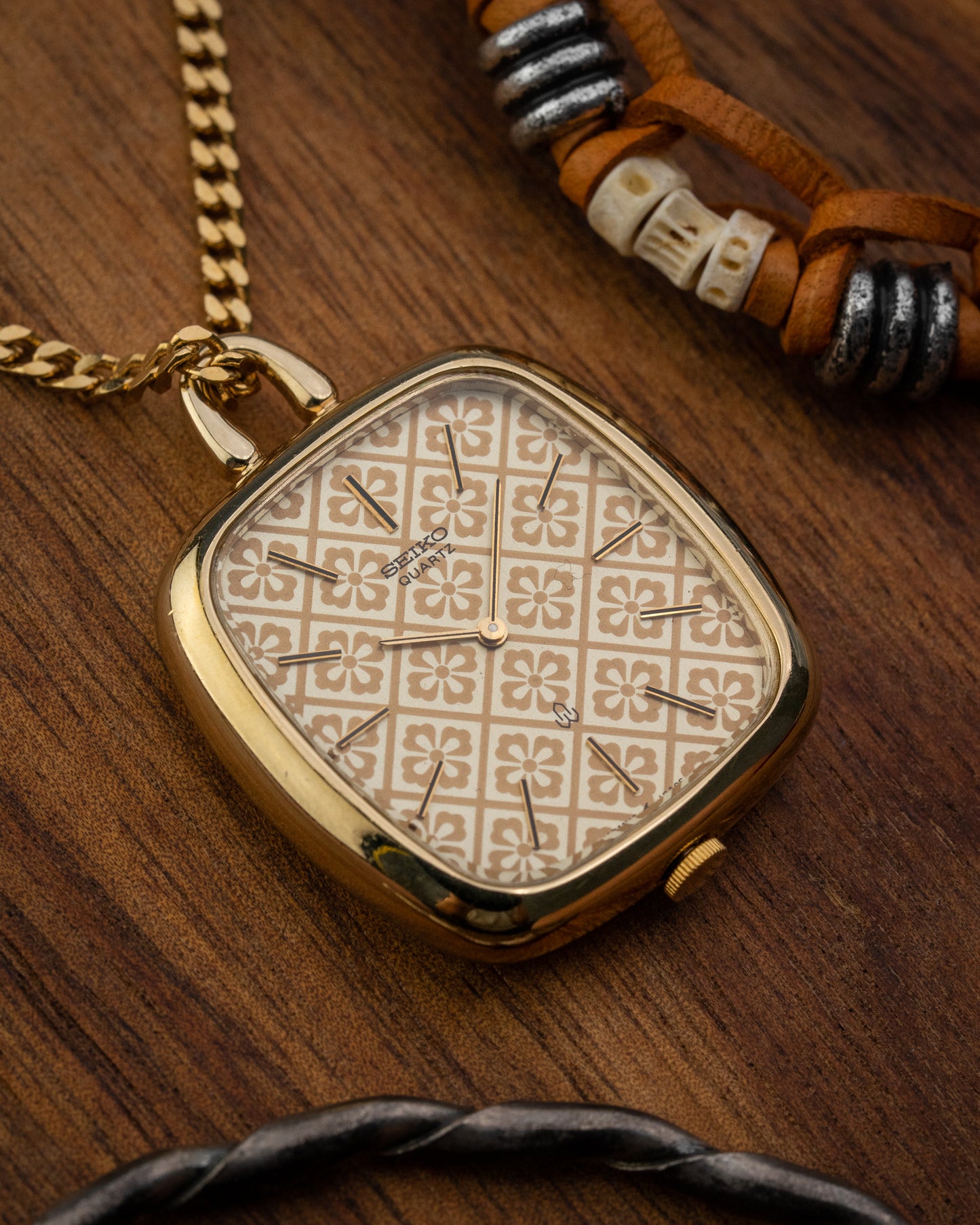 Seiko Pendent Necklace "Floral dial" Cushion