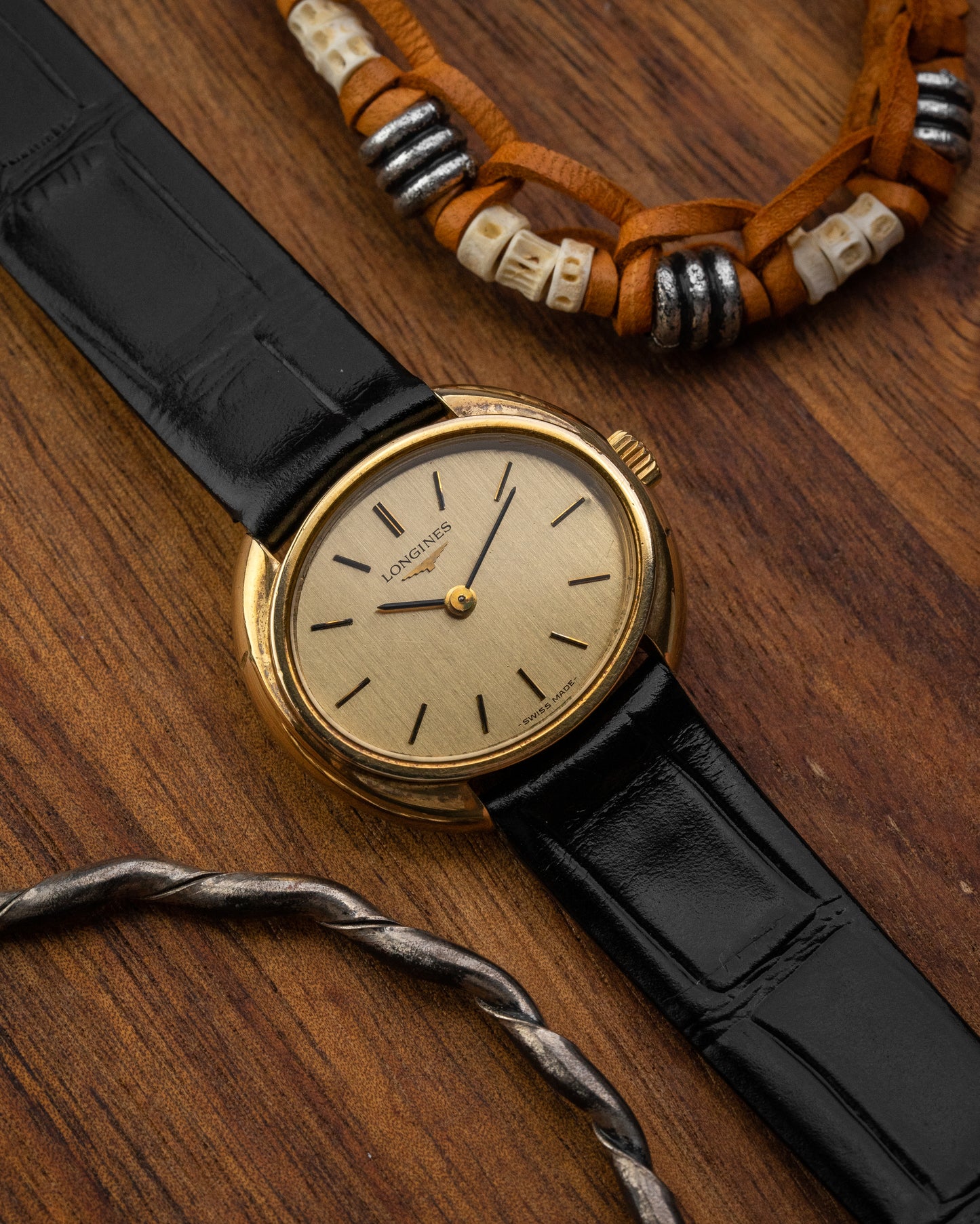 Longines Oval Oblong “C-Shape” case Gold Ref. 5081 (Cal. 5602)