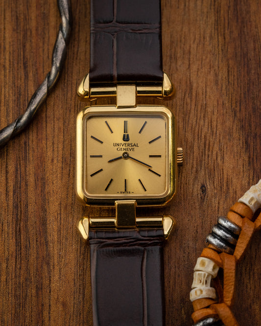 Universal Geneve Square “Convertible Cow Horn Lugs” Gold Ref. 511627 (Cal. 11)