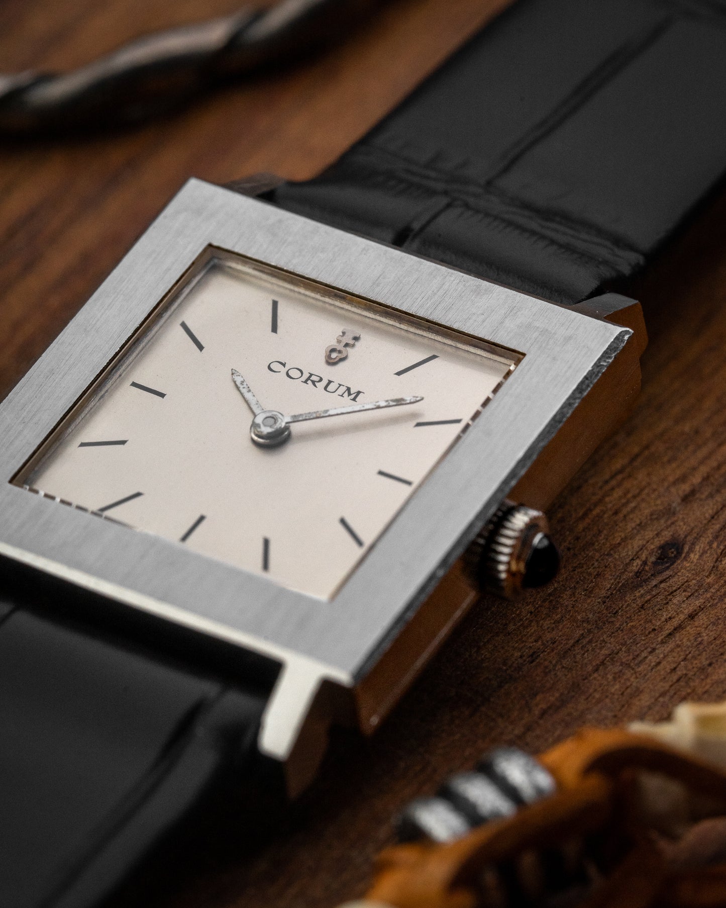 Corum Classic Square Ref. 27511 (Cal. ETA 2512)
