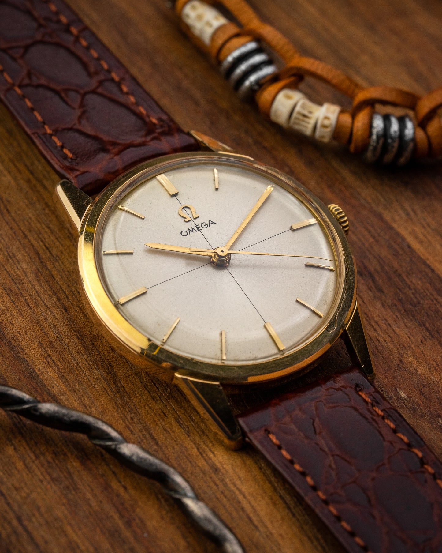 Omega Classic Crosshair dial Gold Ref. 14732-1 (Cal. 285)