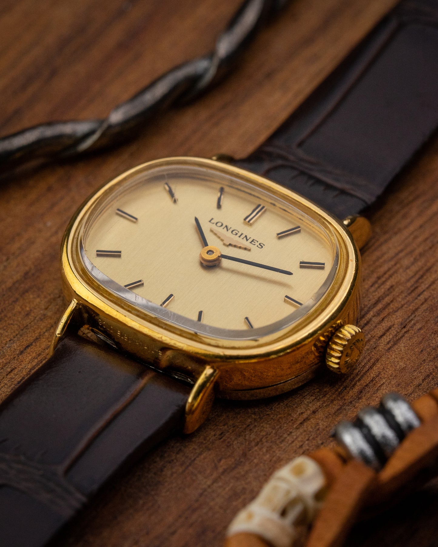 Longines “Ellipse Horizontale” Oval Ladies Gold Ref. 1129 (Cal. L817.4)