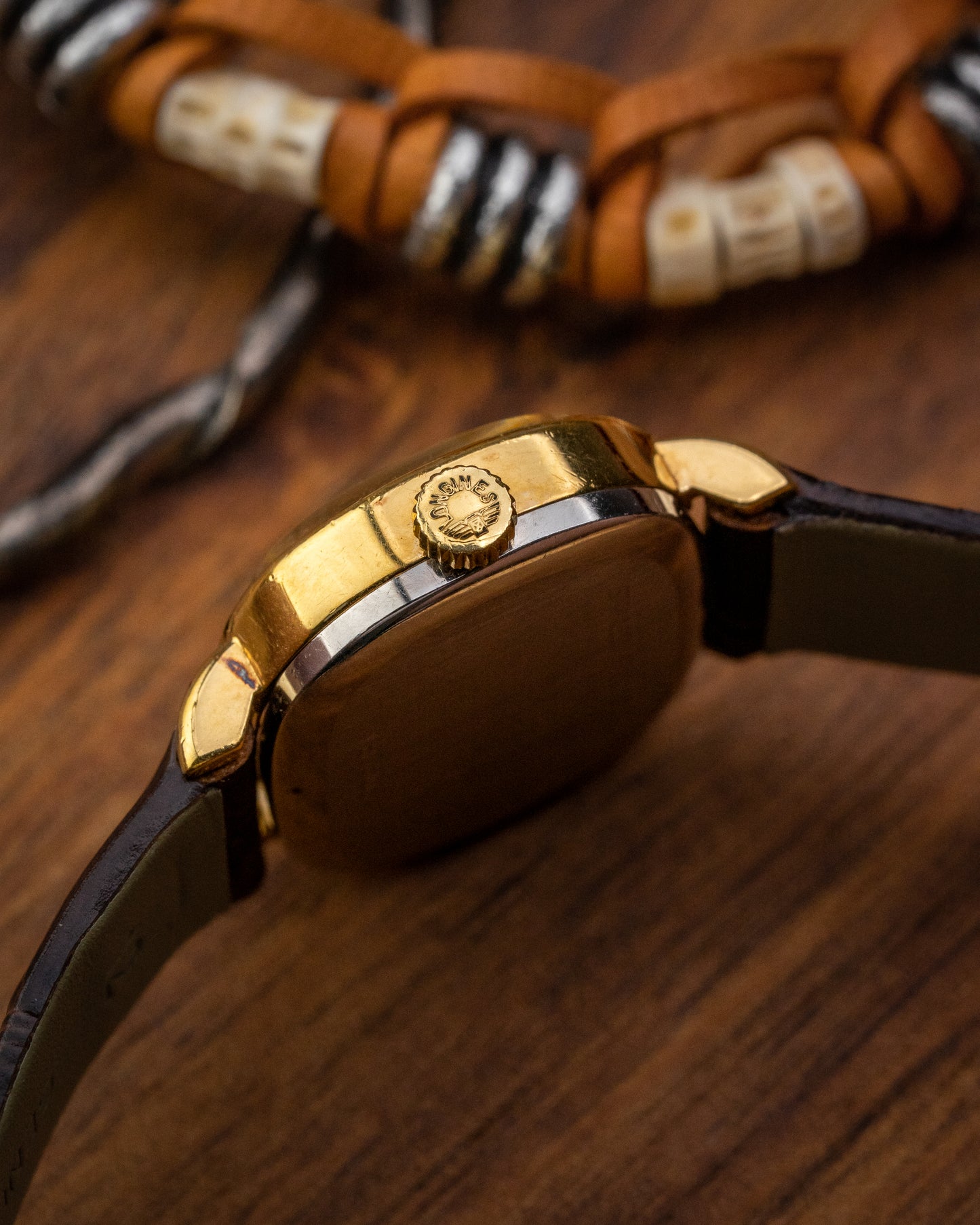 Longines “Ellipse Horizontale” Oval Ladies Gold Ref. 1129 (Cal. L817.4)