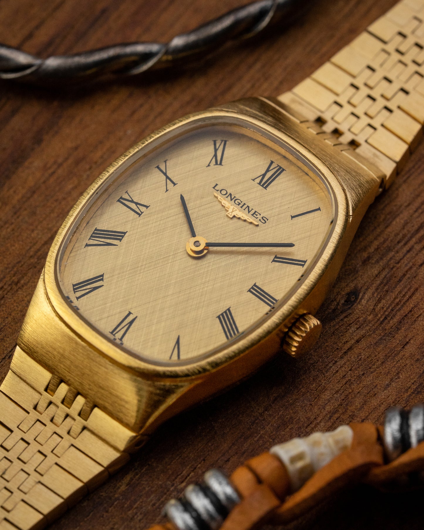 Longines Ellipse Textured Roman dial Gold Ref. 4146 (Cal. 817.4)
