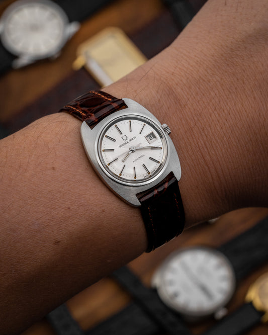 Universal Geneve C-Shape Automatic Date Ref. 827601 (Cal. 2-27)