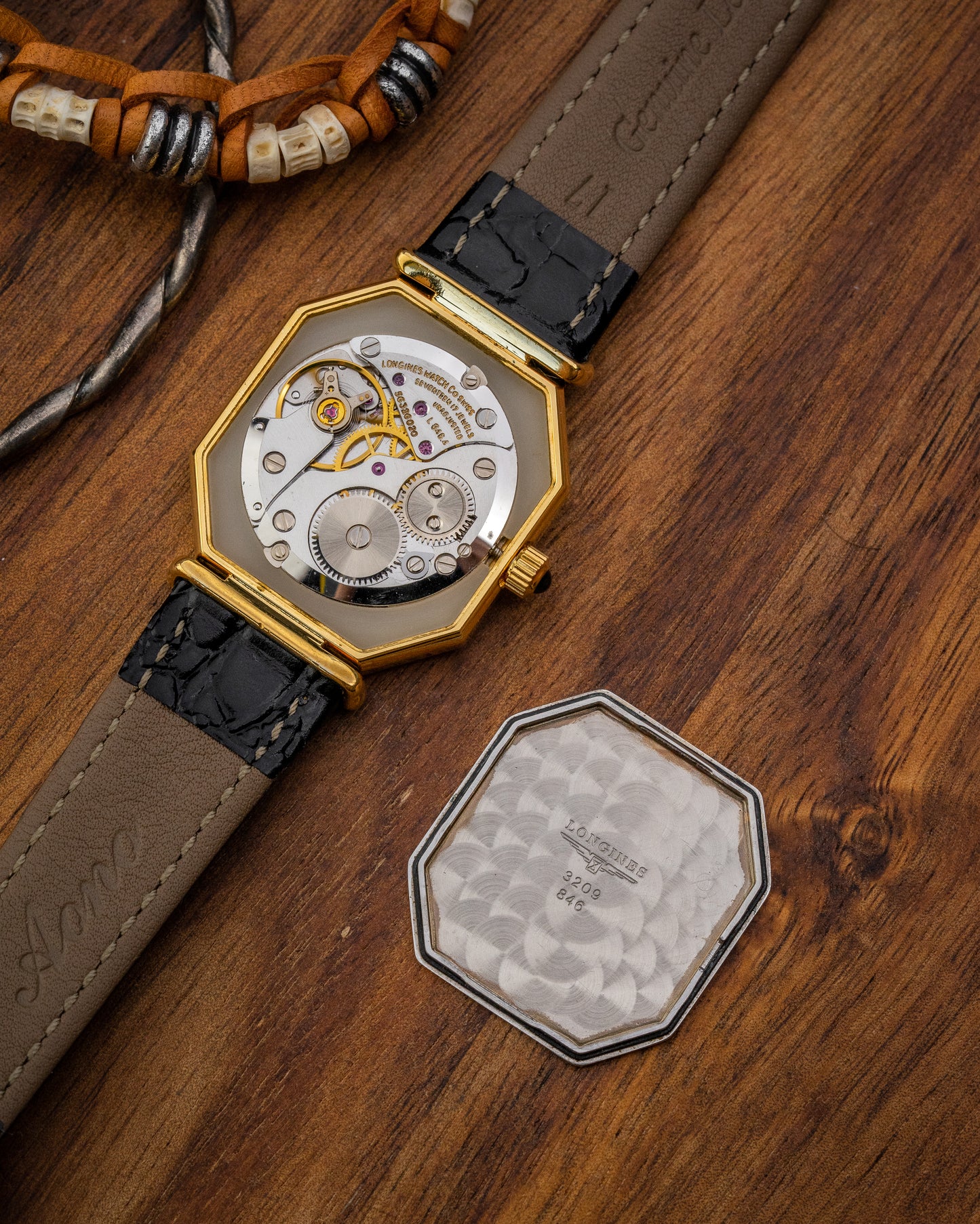 Longines Octogonal Black Roman dial Gold Ref. 3209 (Cal. 846.4)