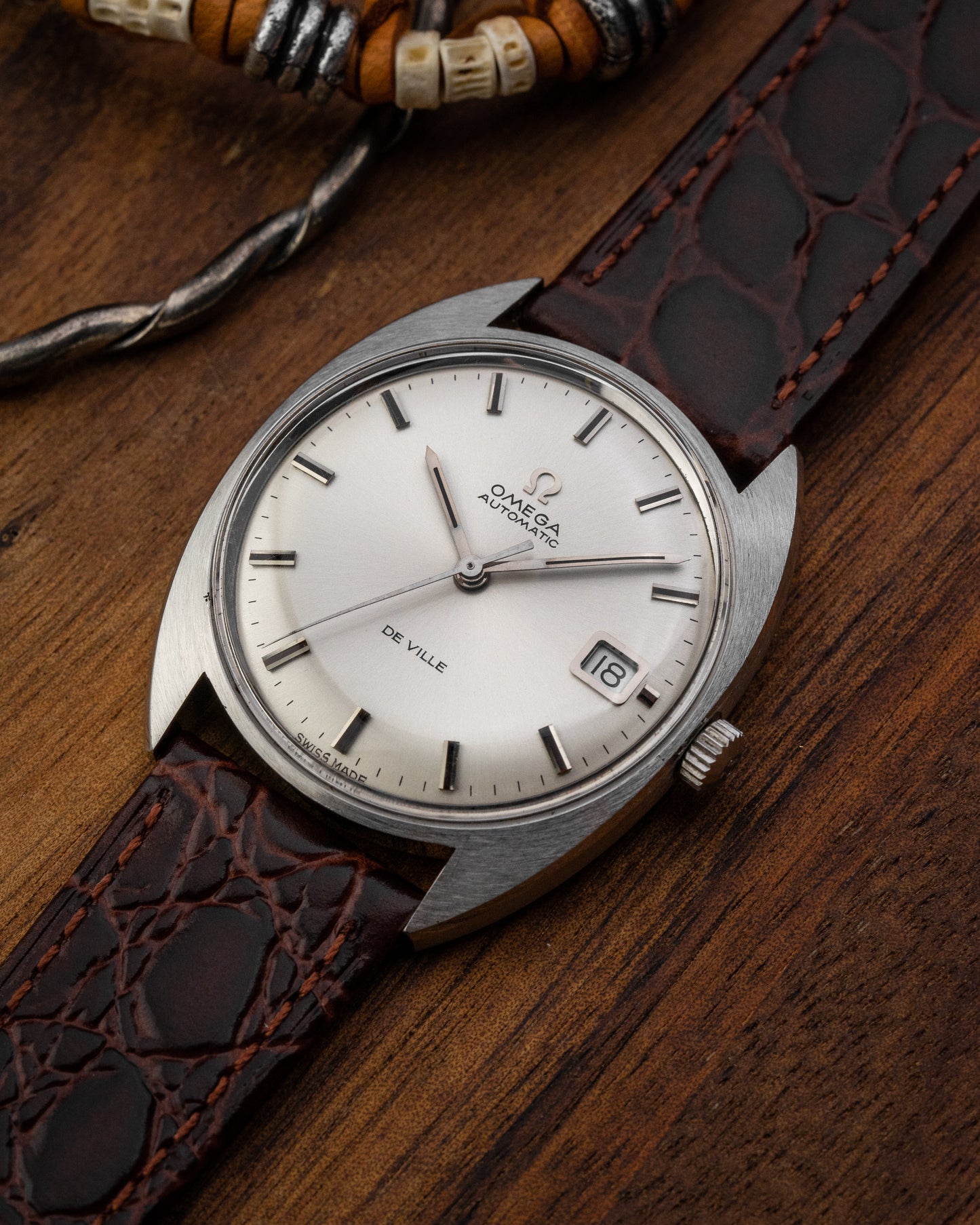 Omega De Ville “C-shape” Automatic Date Ref. 166.029 (Cal. 565)