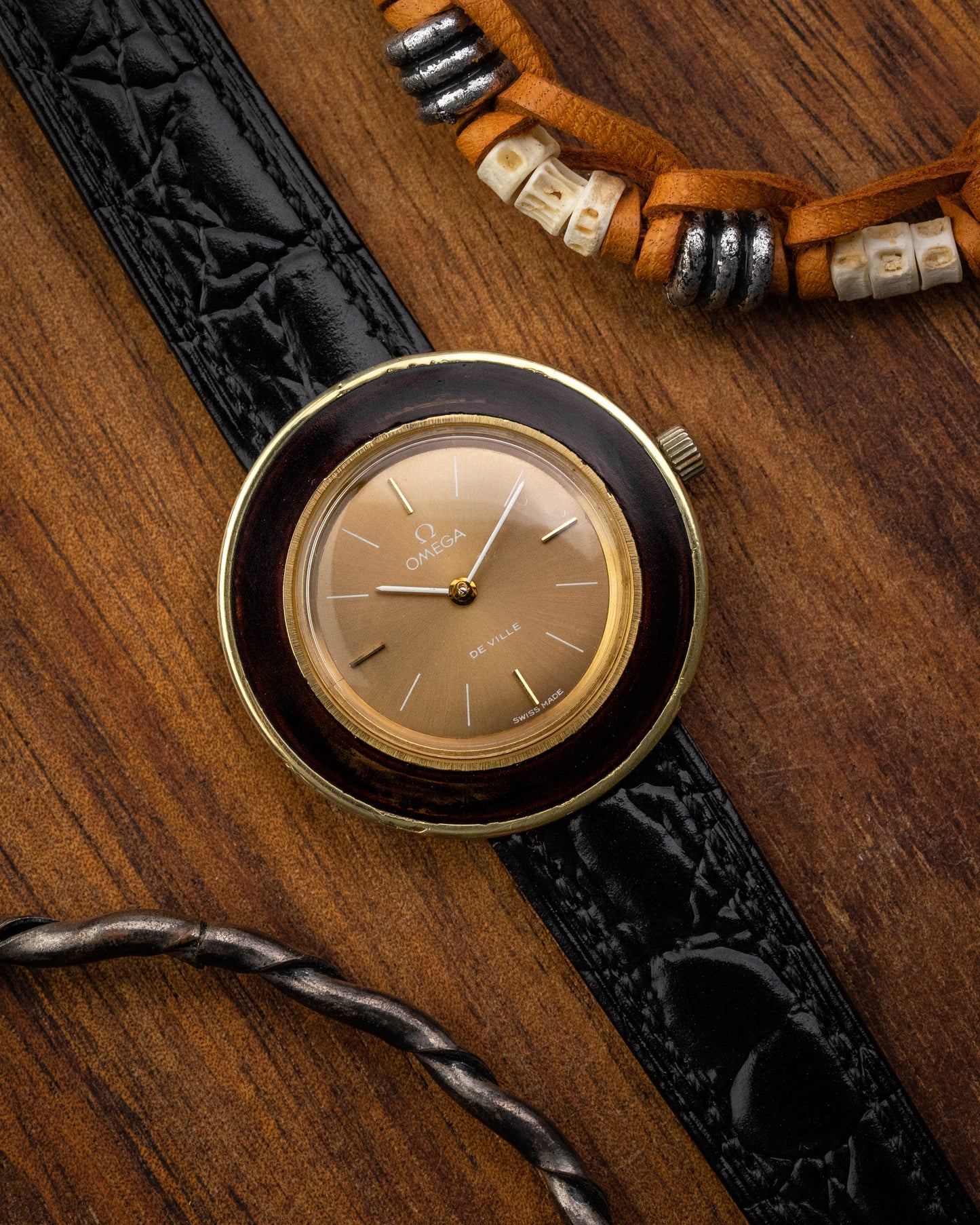 Omega De Ville “Bakelite Disco Volante” UFO Gold Ref. 515.0015 (Cal. 620)