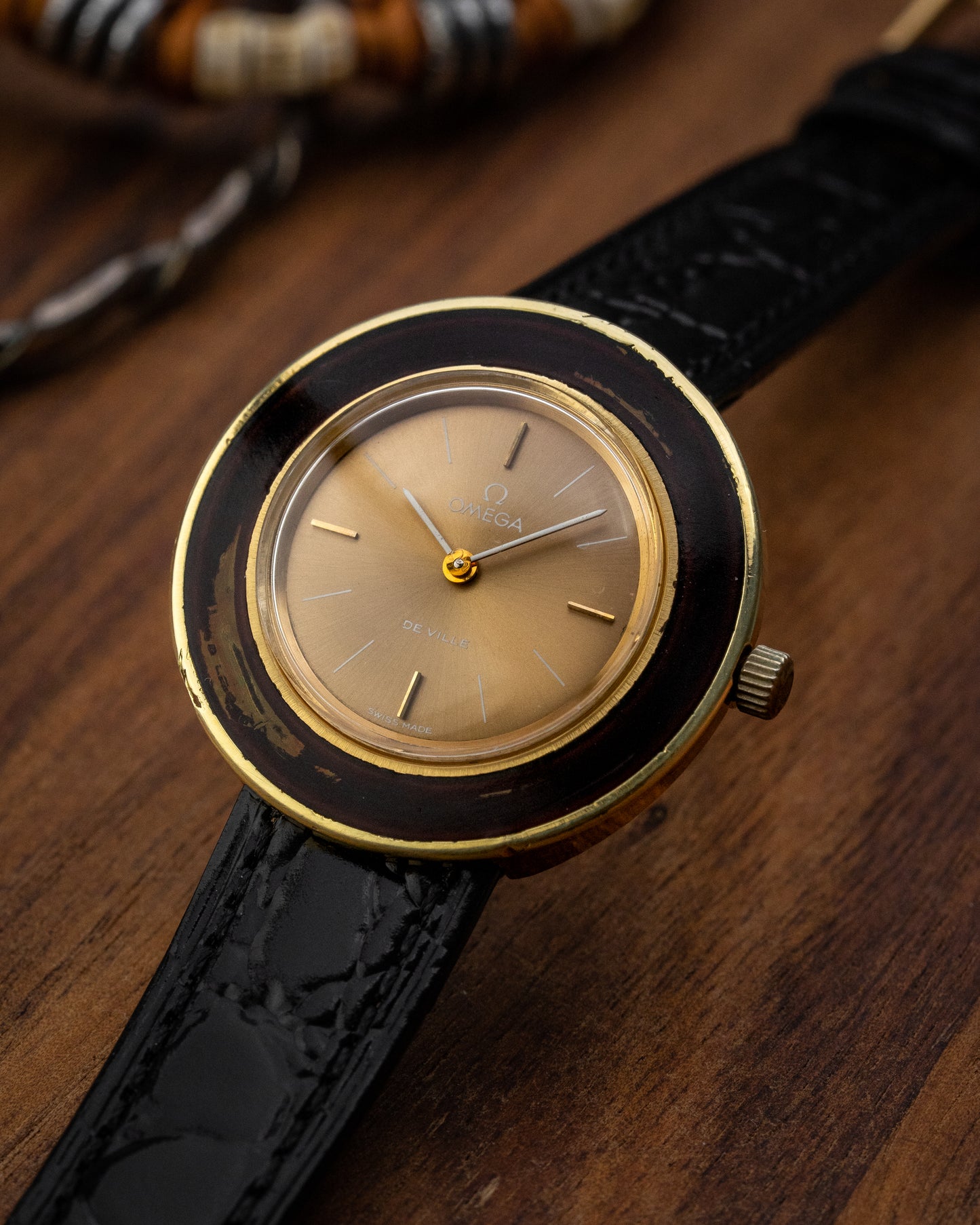 Omega De Ville “Bakelite Disco Volante” UFO Gold Ref. 515.0015 (Cal. 620)