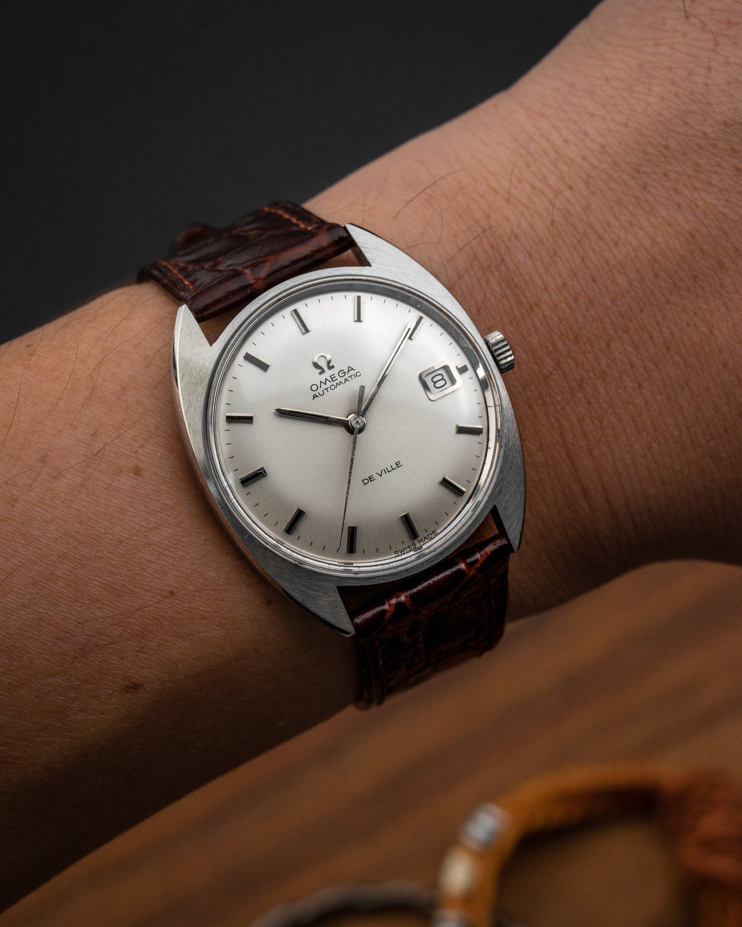 Omega De Ville “C-shape” Automatic Date Ref. 166.029 (Cal. 565)