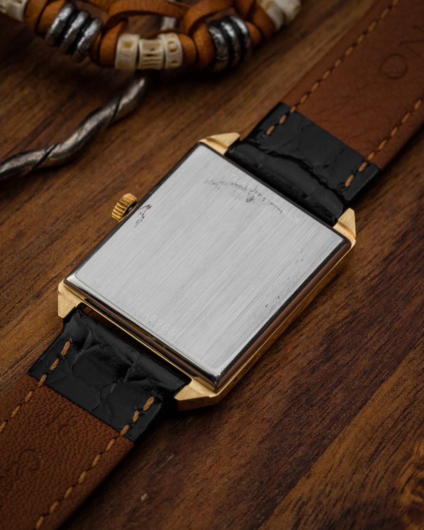 Longines Tank Rectangular Gold Ref. 1174 (Cal. 528)