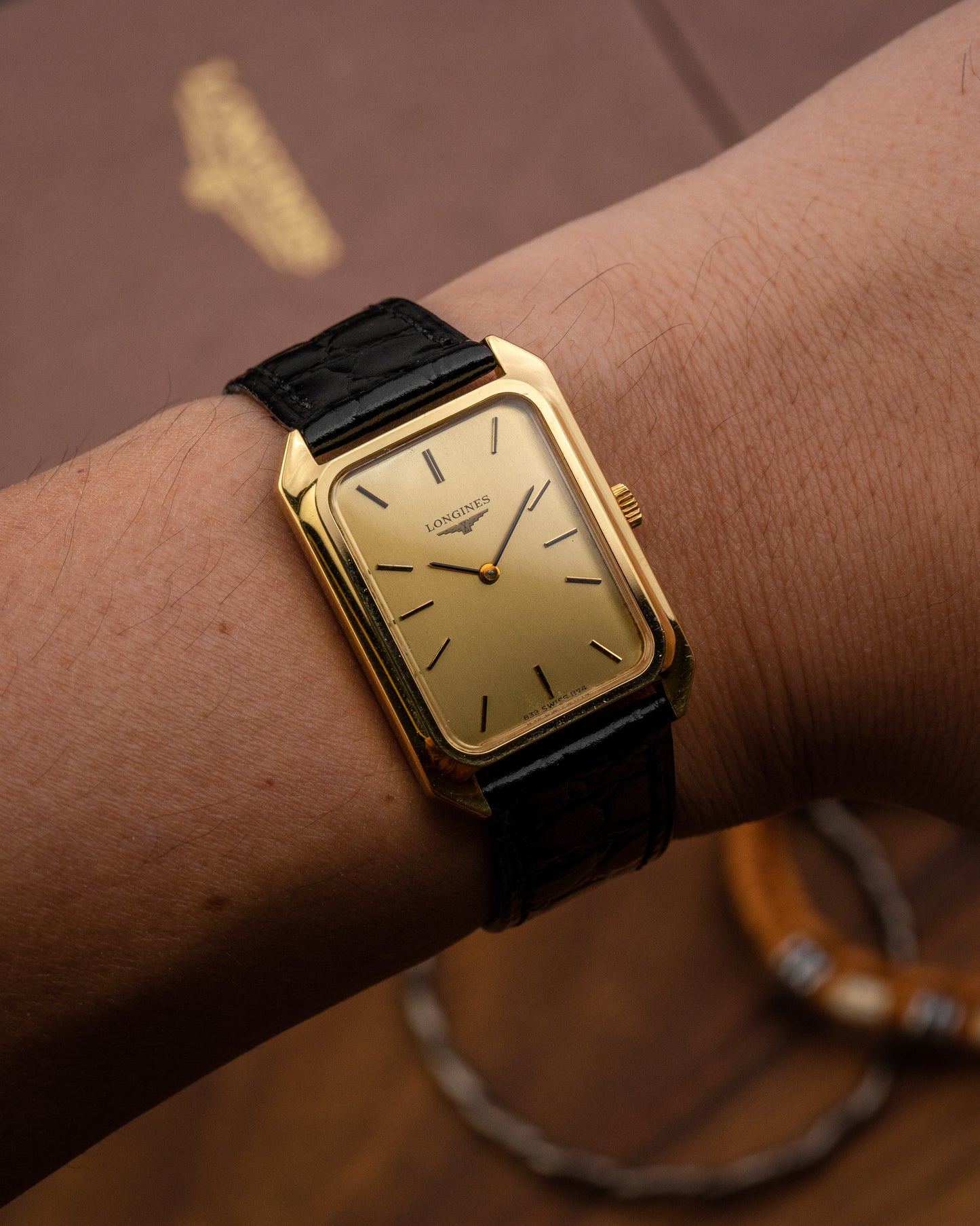 Longines Tank Rectangular Gold Ref. 1174 (Cal. 528)
