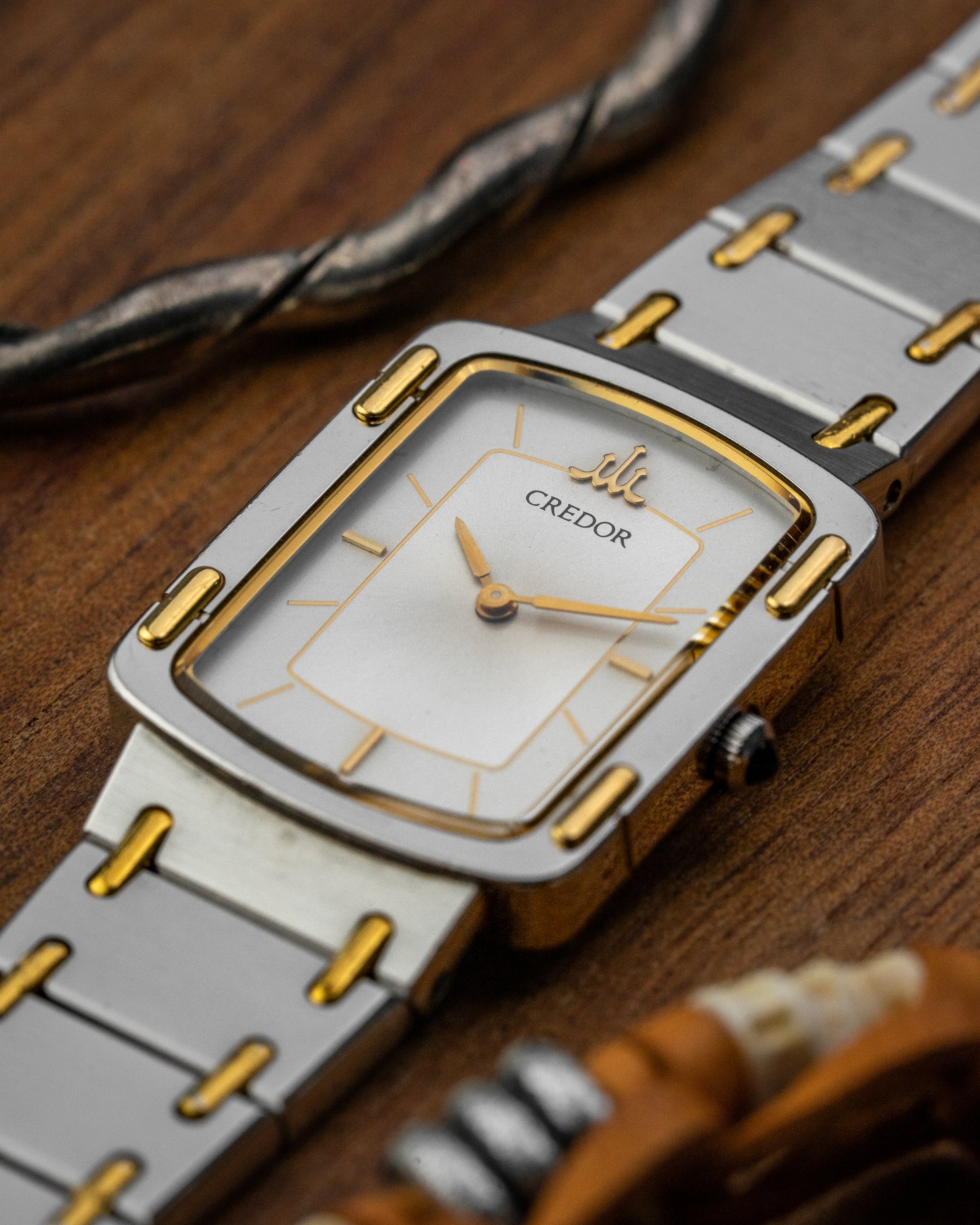 Credor Seiko "Bamboo" Ladies 18KT Gold links 2F70-5600