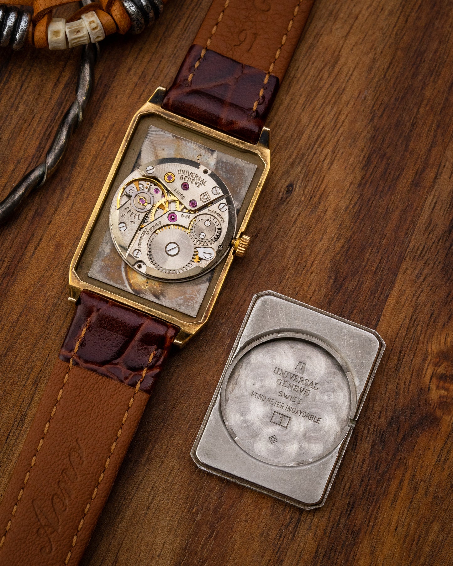 Universal Geneve Rectangular Bronze Sunburst dial Gold Ref. 542128 (Cal. 42)