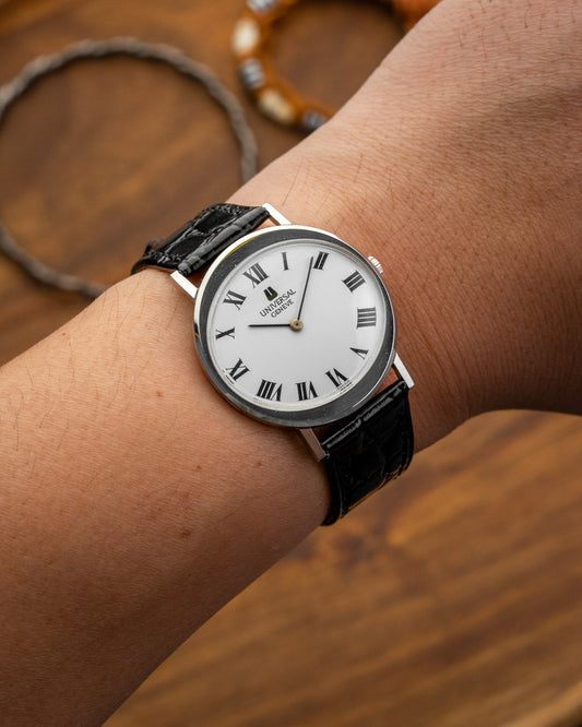 Universal Geneve Oval Roman dial Ref. 842124 (Cal. 1-42)