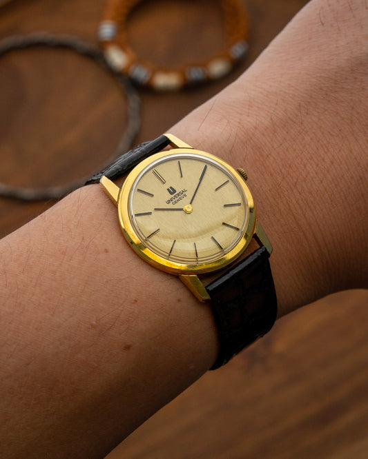 Universal Geneve Birch dial Gold Ref. 542136 (Cal. 1-42)