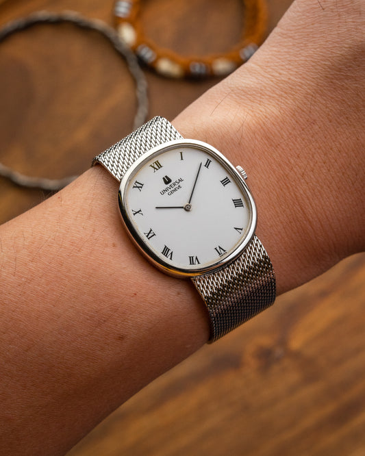 Universal Geneve "Ellipse" White Roman dial Ref. 842135 (Cal. 1-42)