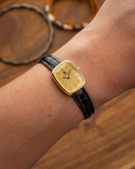 Universal Geneve Rectangular Cushion Gold Ladies Ref. 510612 (Cal. 10)