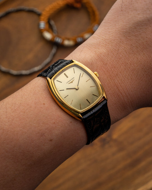 Longines "Tonneau" Rectangular Gold Ref. 5076 (Cal. 847.4)