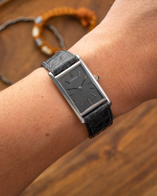 Corum "Tank Américaine" Grey Linen dial Ref. 27280 (Cal. ETA 2512)