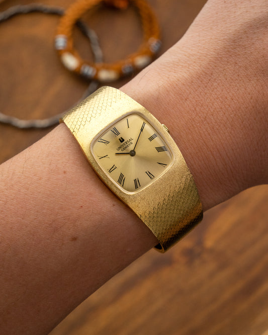 Universal Geneve “Cobra” Roman dial Gold Ref. 542014 (Cal. 1-42)