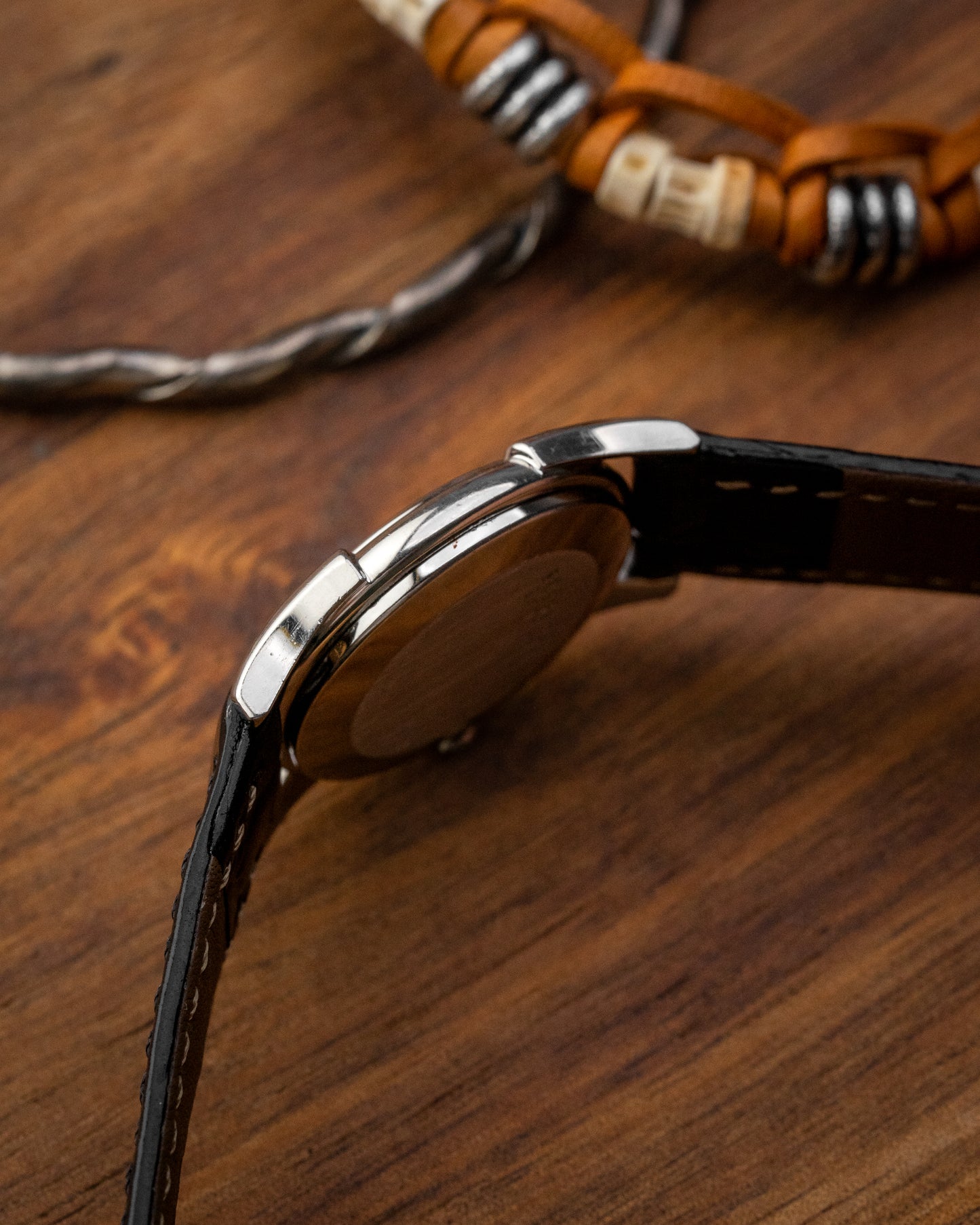 Universal Geneve Mini "Bull Horn" Fancy Lugs Ref. 842680 (Cal. 1-42)