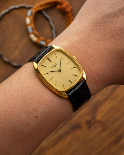 Longines "Cushion" Rectangular Gold Ref. 4448 (Cal. 847.4)