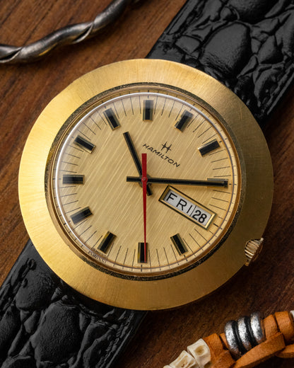 Hamilton Sea Day-Date "Disco Volante” UFO Gold Ref. 800001-4 (Cal. 800)