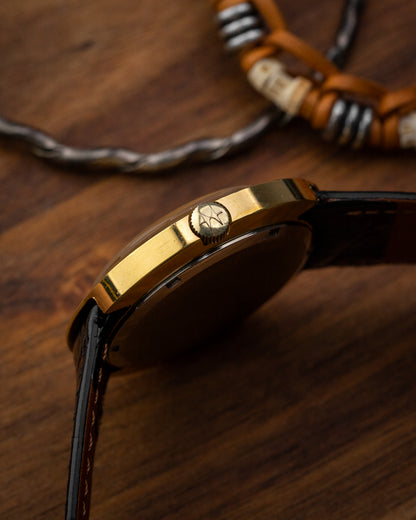 Hamilton Sea Day-Date "Disco Volante” UFO Gold Ref. 800001-4 (Cal. 800)