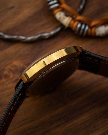 Hamilton Sea Day-Date "Disco Volante” UFO Gold Ref. 800001-4 (Cal. 800)