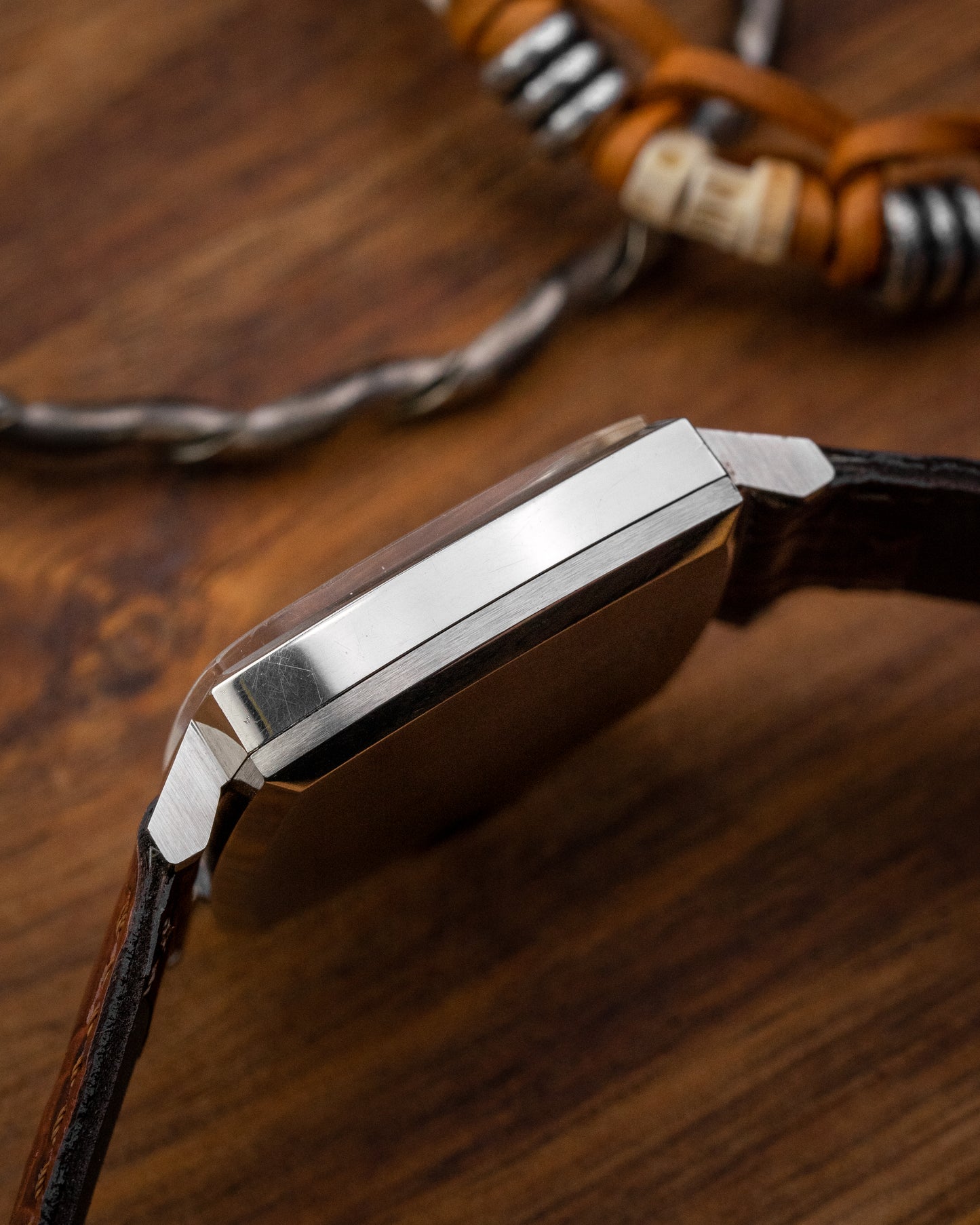 Universal Geneve Automatic Date "Square Cushion" Brown dial Ref. 871100 (Cal. 71)
