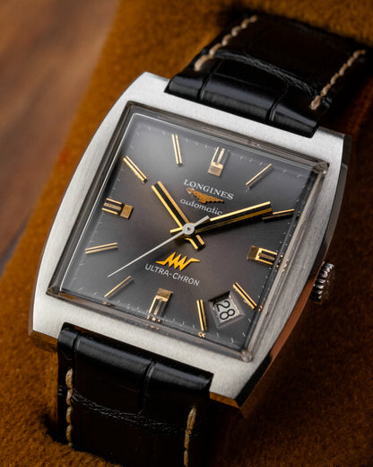 Longines Ultra-Chron "Bluish-Grey dial" Automatic Date Ref. 8024-6 (Cal. 6651)