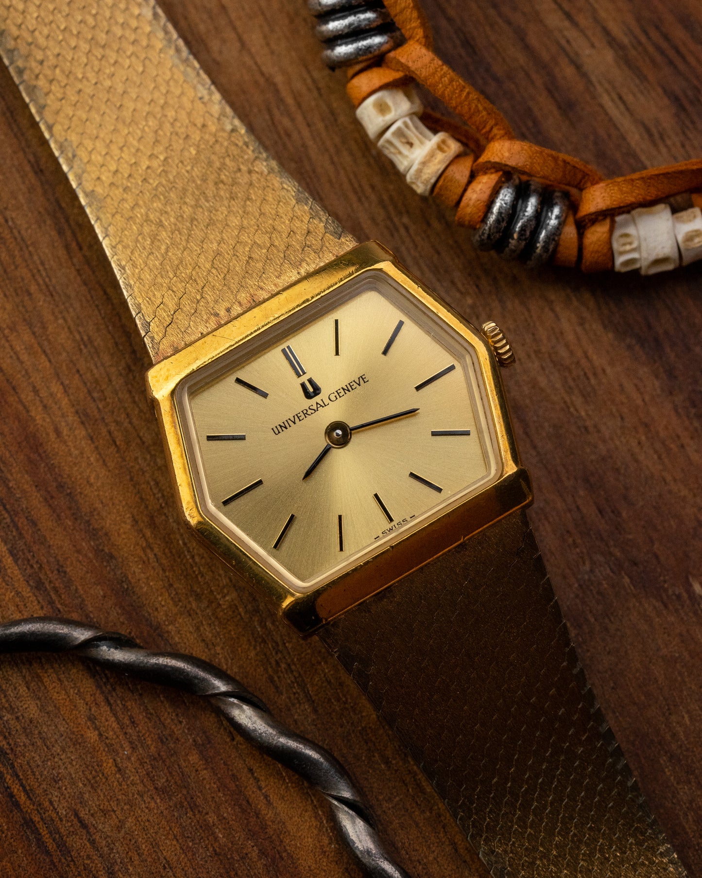 Universal Geneve Mini Hexagon Gold Ref. 542581 (Cal. 2-42)