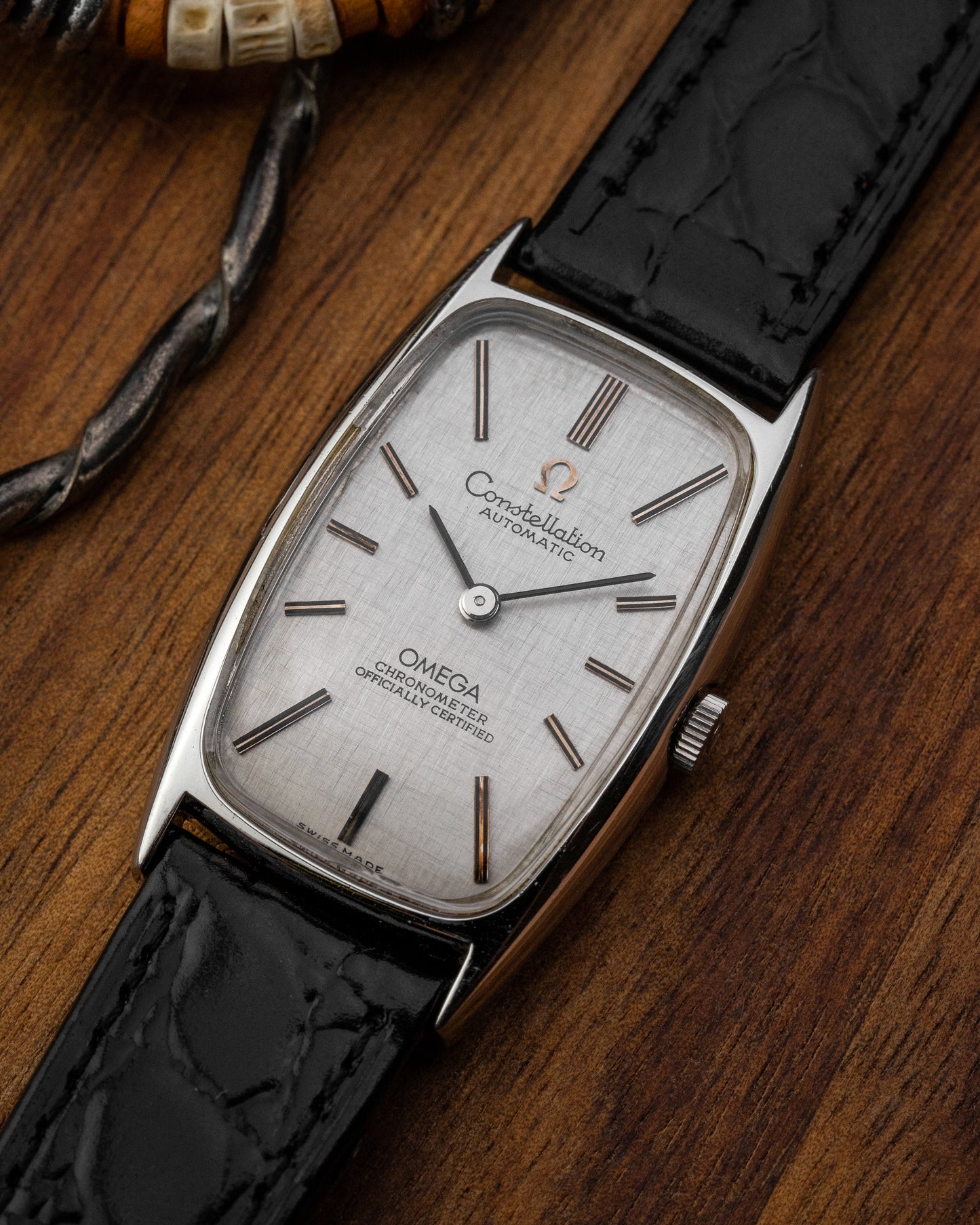 Omega Constellation Chronometer "Elongated Tonneau" Linen dial Ref. 153.029 (Cal. 672)