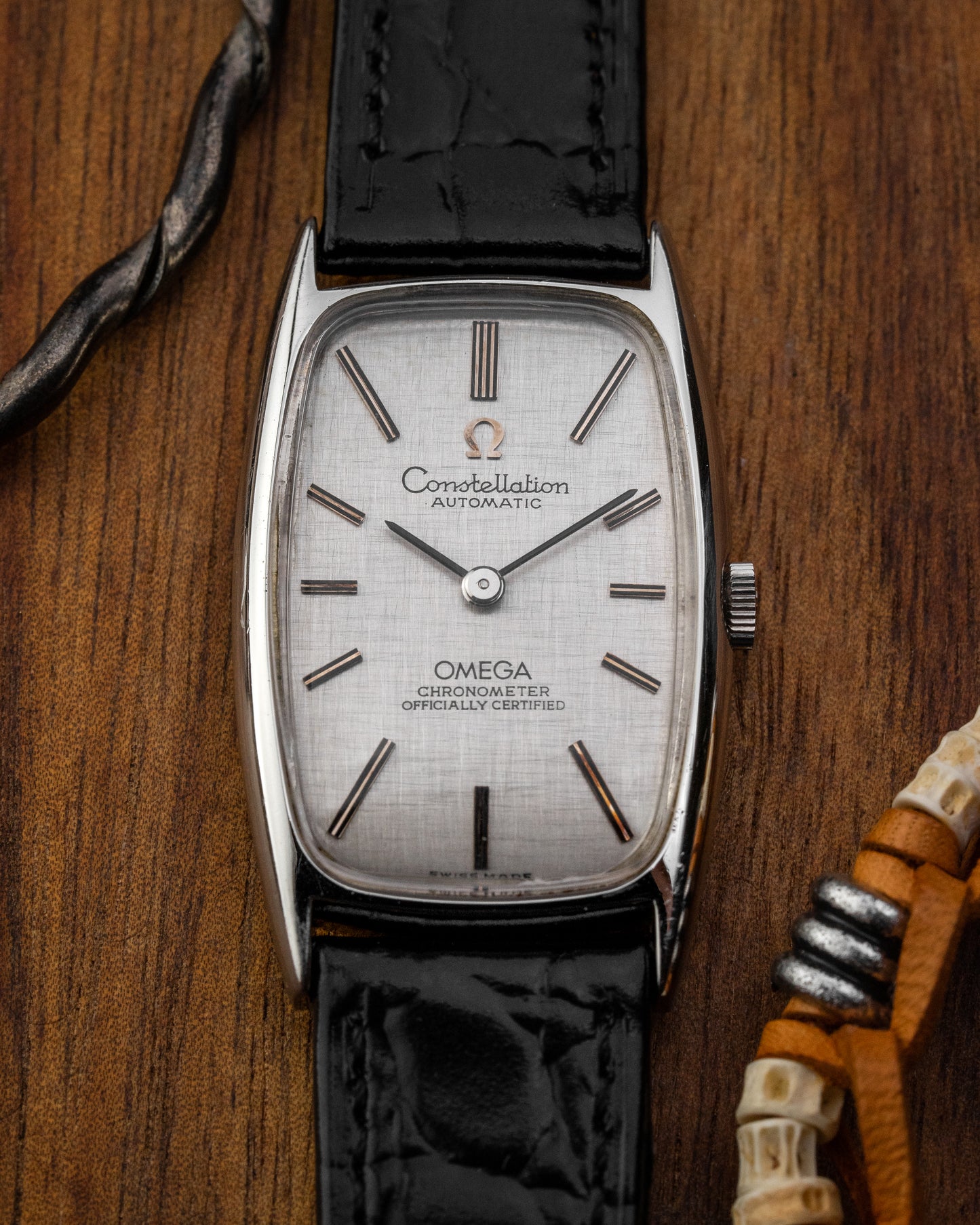 Omega Constellation Chronometer "Elongated Tonneau" Linen dial Ref. 153.029 (Cal. 672)