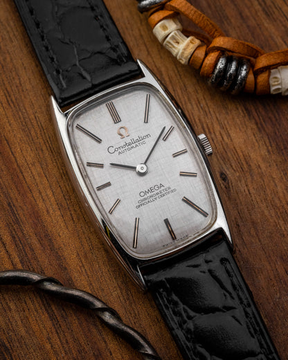 Omega Constellation Chronometer "Elongated Tonneau" Linen dial Ref. 153.029 (Cal. 672)