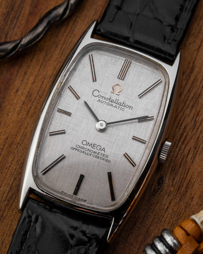 Omega Constellation Chronometer "Elongated Tonneau" Linen dial Ref. 153.029 (Cal. 672)