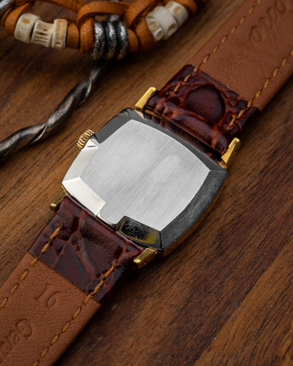 Omega De Ville Mini "Square-Cushion" Roman dial Gold Ref. 511.204 (Cal. 620)