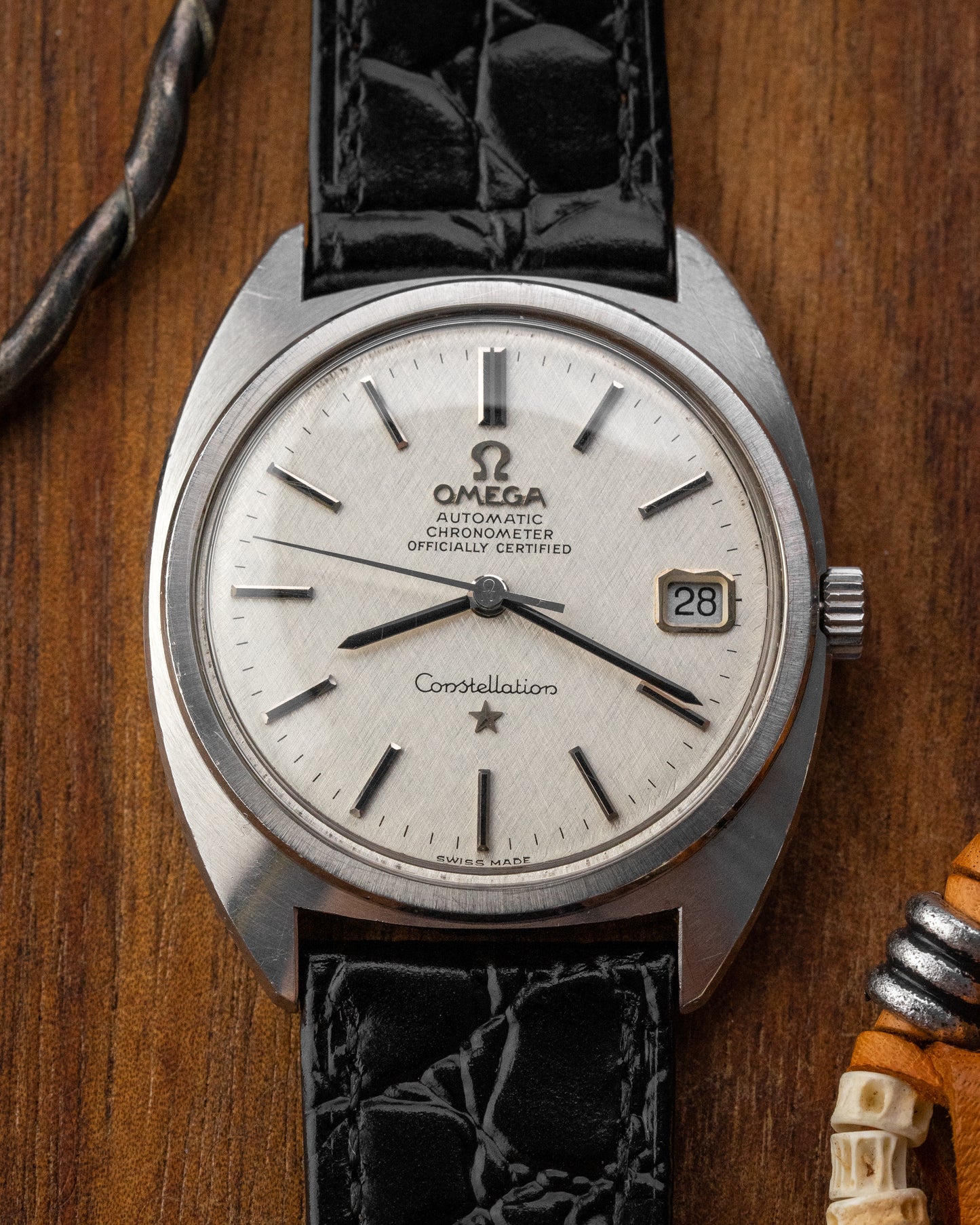 Omega Constellation Chronometer "C-shape" Linen dial Ref. 168.017 (Cal. 564)