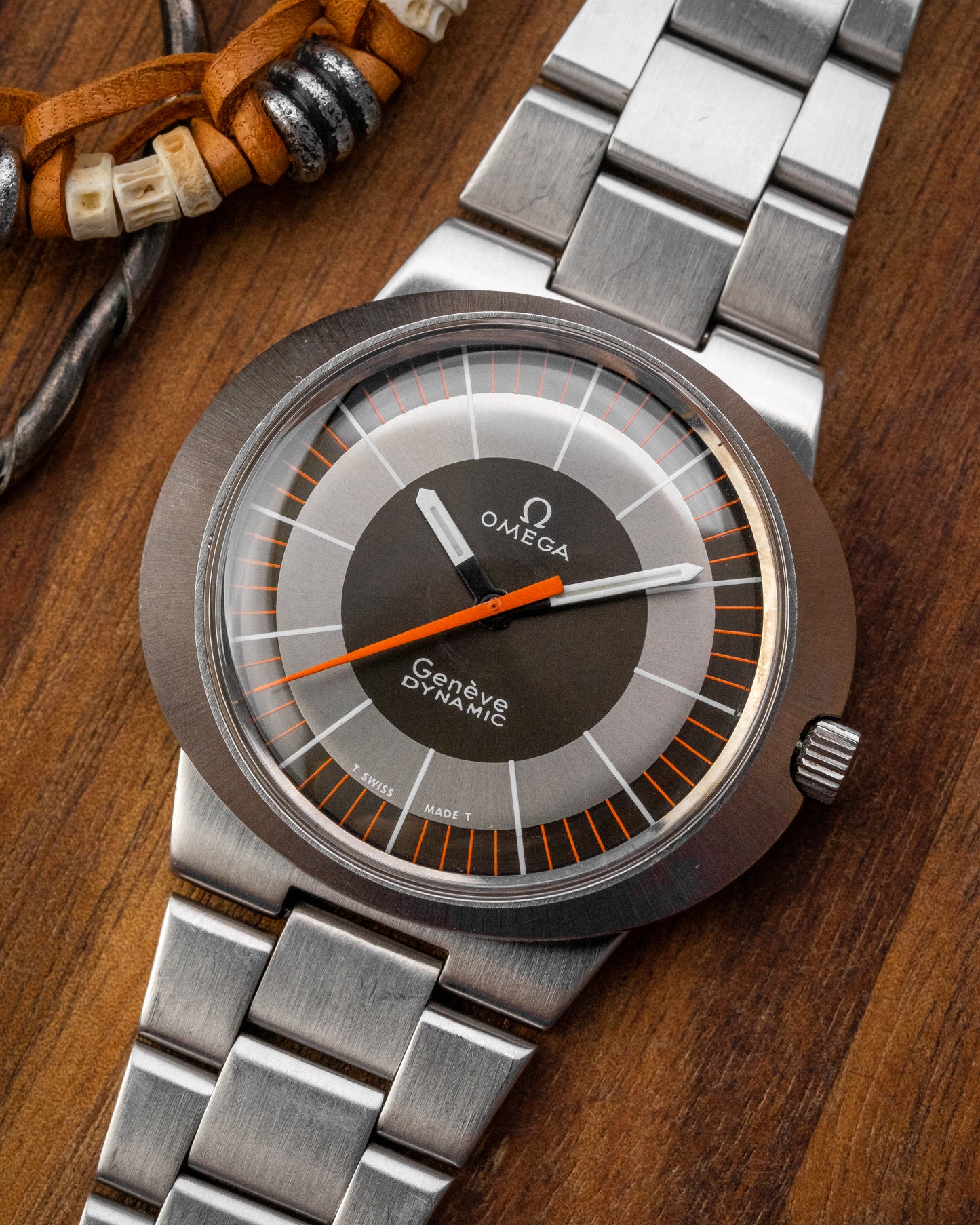 Omega Geneve Dynamic “Grey Bullseye” UFO Ref. 135.033 (Cal. 601)