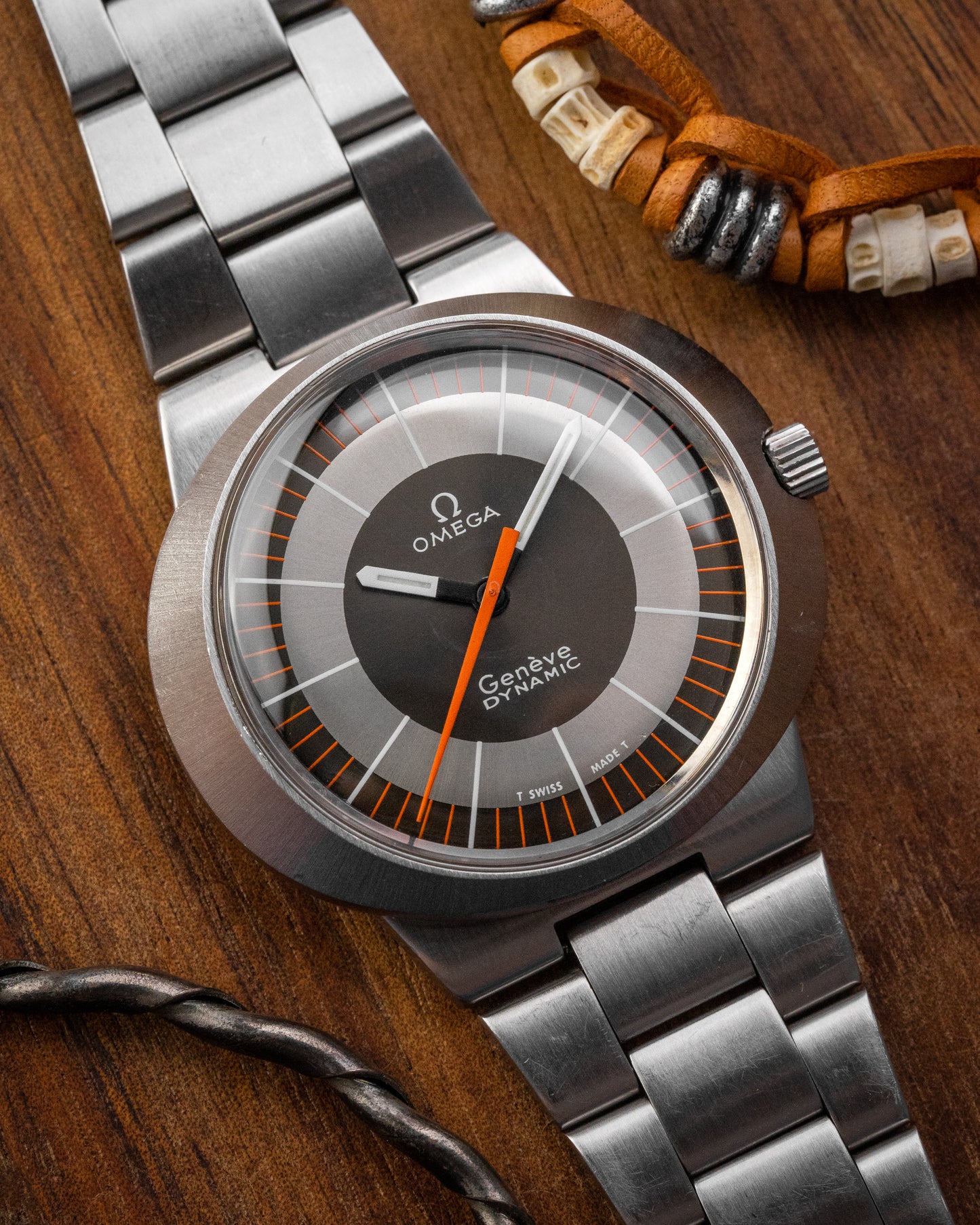 Omega Geneve Dynamic “Grey Bullseye” UFO Ref. 135.033 (Cal. 601)