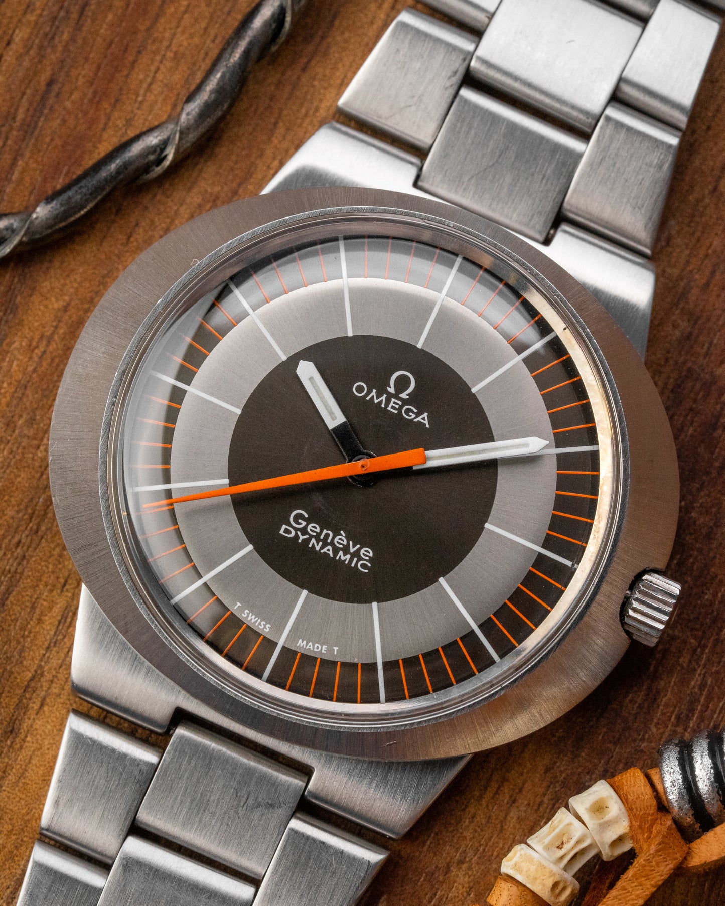 Omega Geneve Dynamic “Grey Bullseye” UFO Ref. 135.033 (Cal. 601)