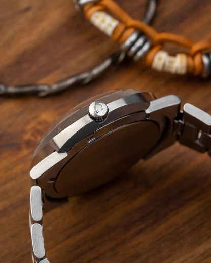 Omega Geneve Dynamic “Grey Bullseye” UFO Ref. 135.033 (Cal. 601)
