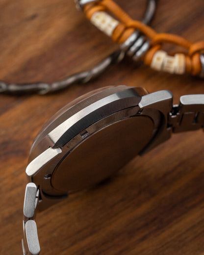 Omega Geneve Dynamic “Grey Bullseye” UFO Ref. 135.033 (Cal. 601)
