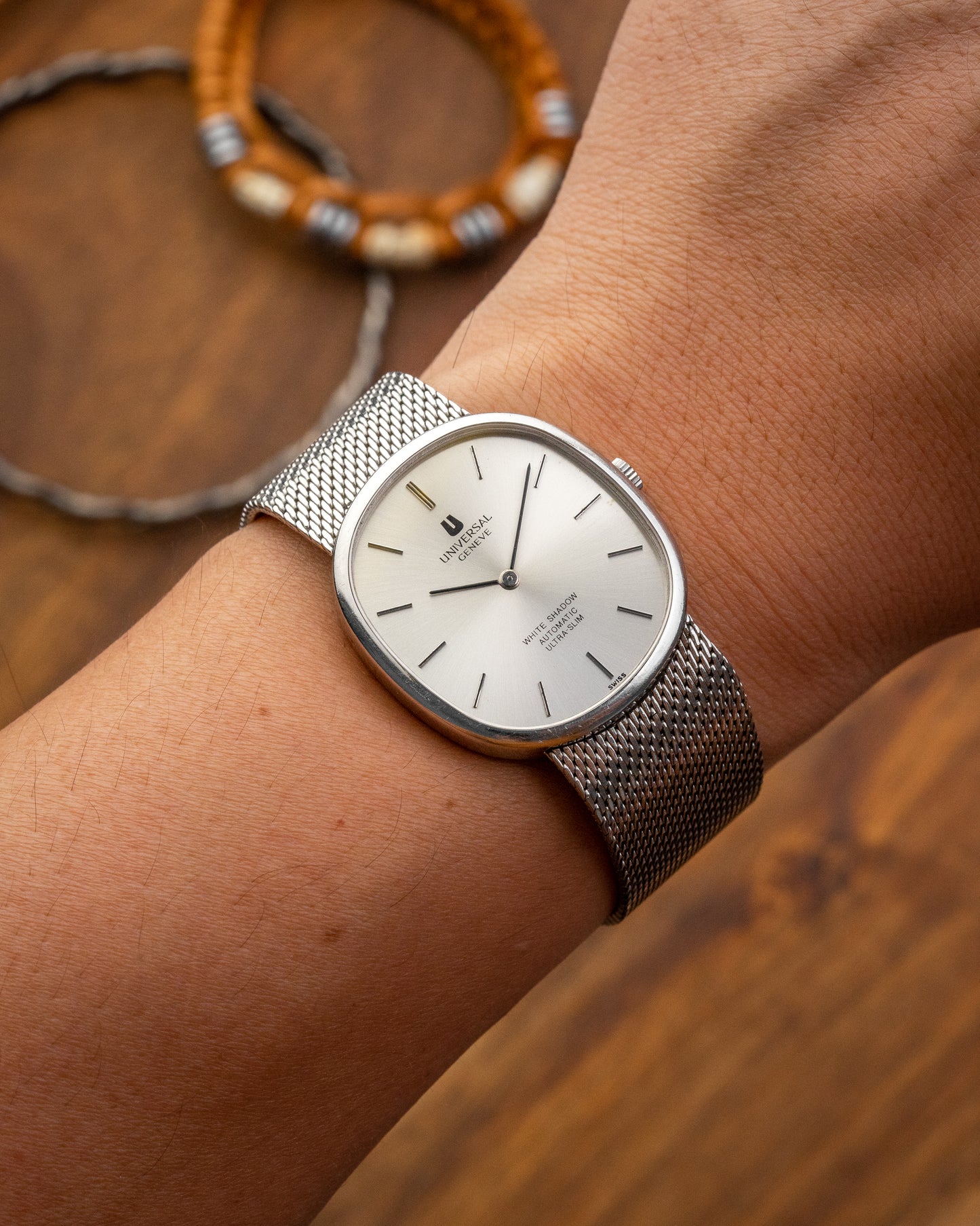 Universal Geneve White Shadow "Ellipse" Ultra-Slim Ref. 866104 (Cal. 2-66)