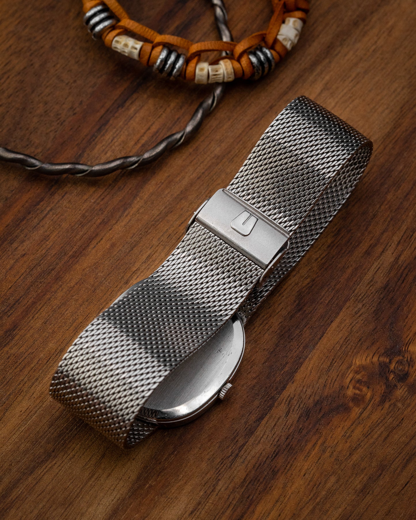 Universal Geneve White Shadow "Ellipse" Ultra-Slim Ref. 866104 (Cal. 2-66)